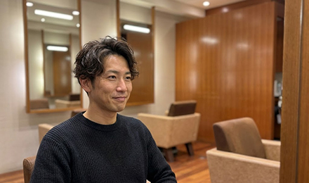 ふんわりとスタイリッシュに決まる男性